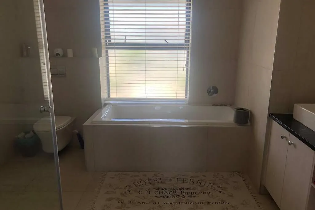 Feel@Home Villa - Bloubergstrand Kapstadt